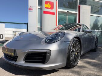 PORSCHE 911 Carrera 4 PDK