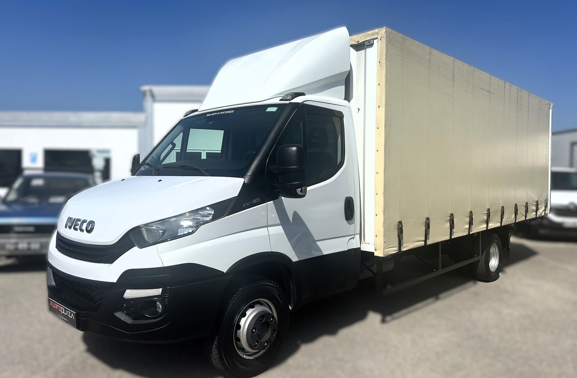 IVECO Daily 3.0 72-180 RODADO DUPLO COM PLATAFORMA
