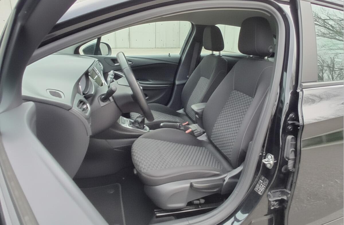 OPEL Astra 1.6 CDTI Dynamic S/S