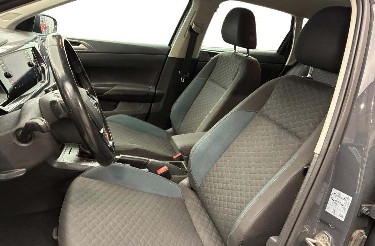 VOLKSWAGEN Polo 1.0 TSI Beats DSG
