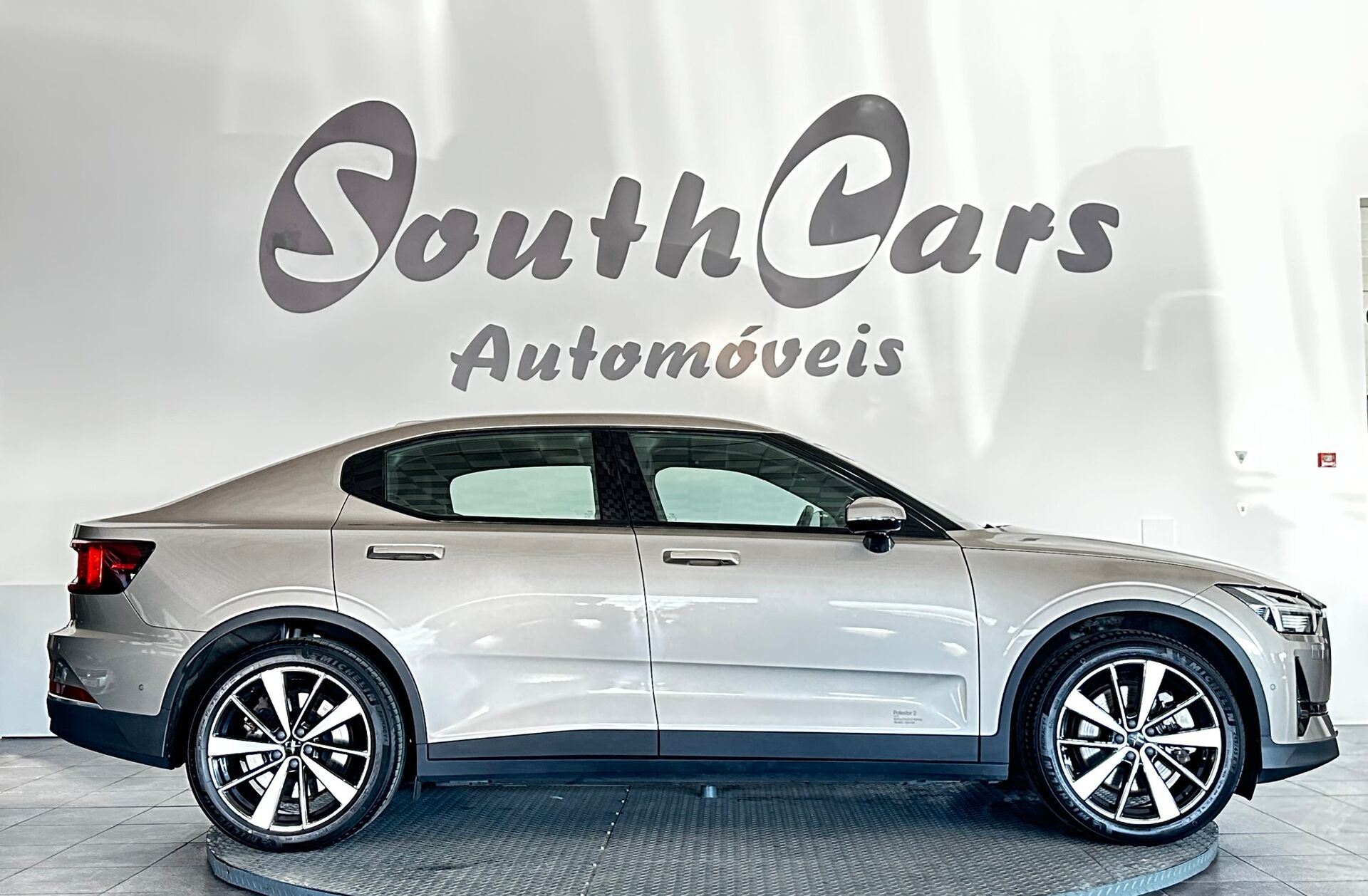 POLESTAR 2 Long Range 78 kWh AWD