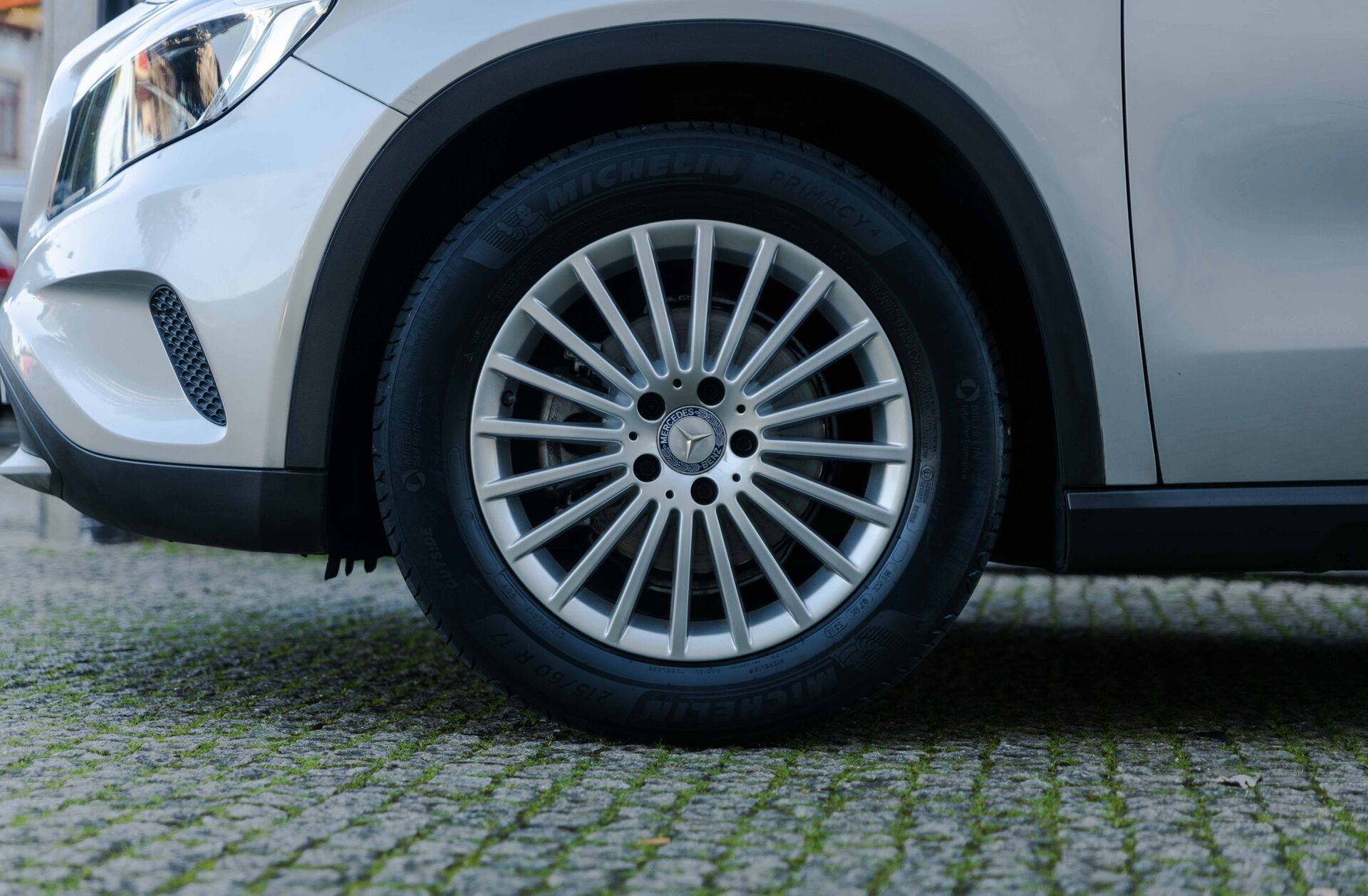 MERCEDES Classe GLA GLA 180 d Urban