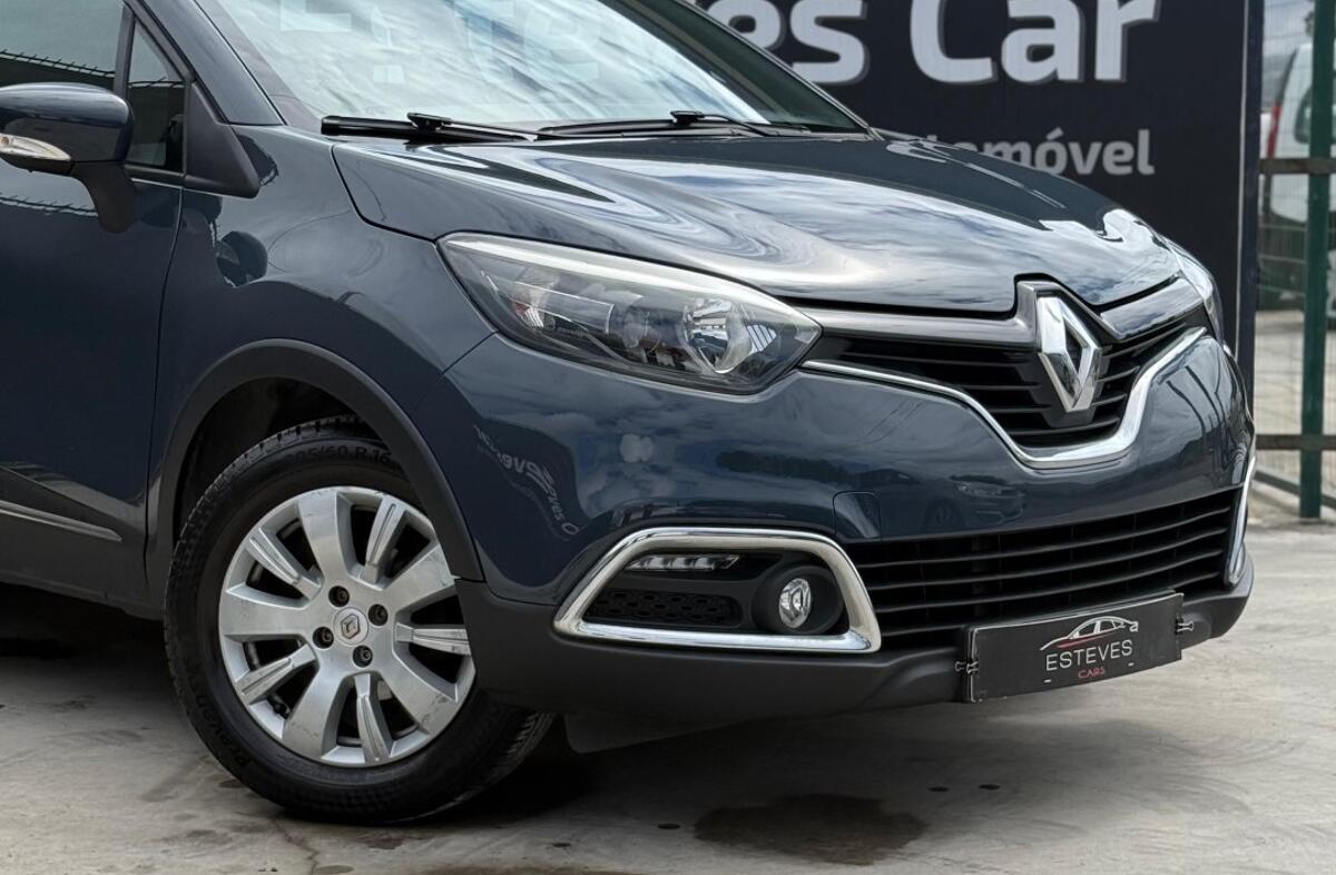 RENAULT Captur 0.9 TCE Exclusive