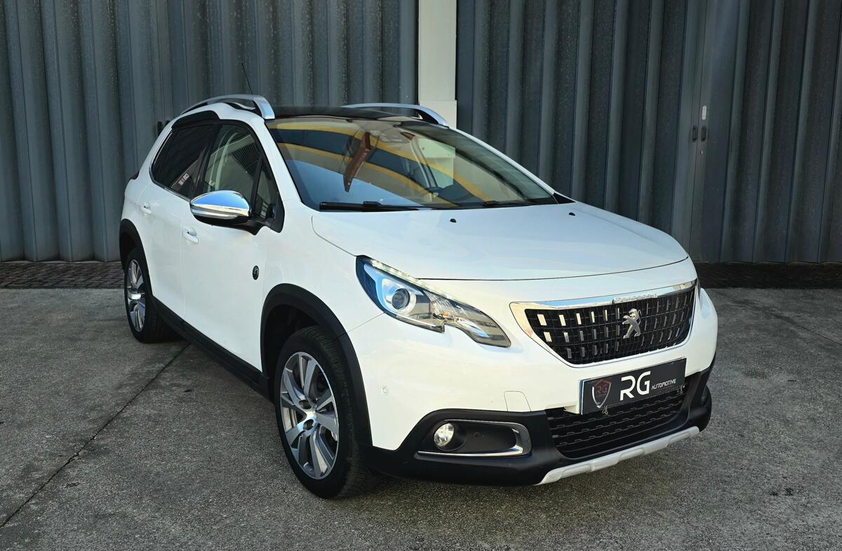 PEUGEOT 2008 1.2 PureTech Crossway