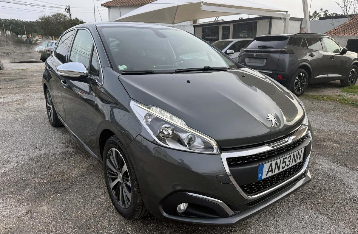 PEUGEOT 208 1.6 BlueHDi Allure