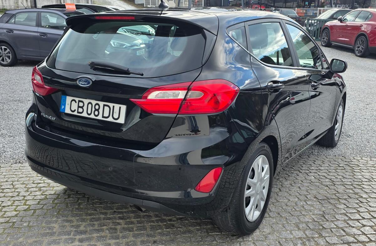 FORD Fiesta 1.1 Ti-VCT Business
