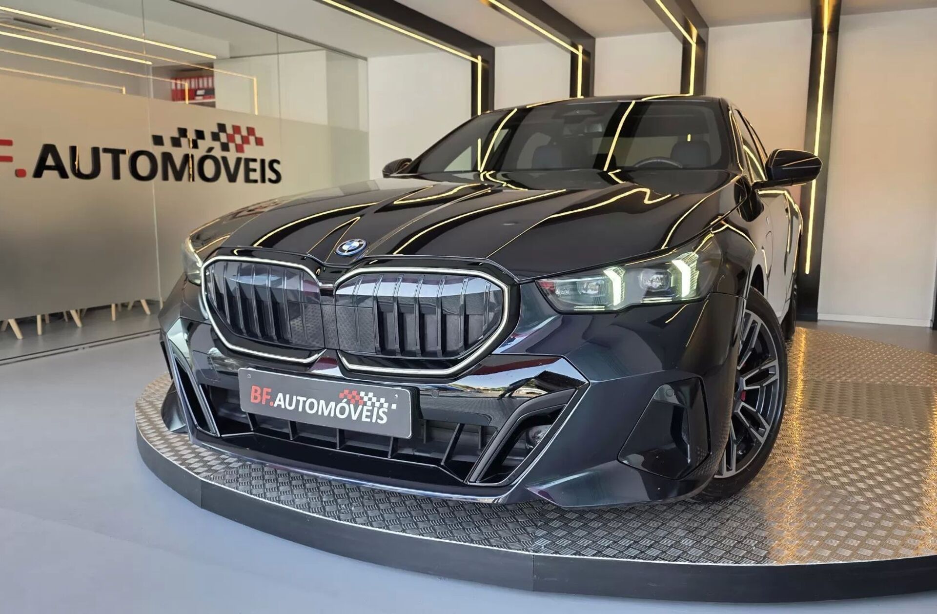 BMW Serie-5 530 e Pack Desportivo M Pro