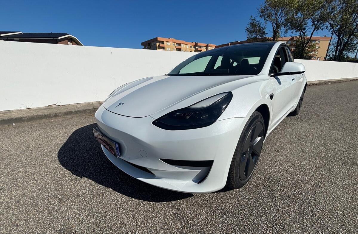 TESLA Model 3 Long-Range Dual Motor AWD