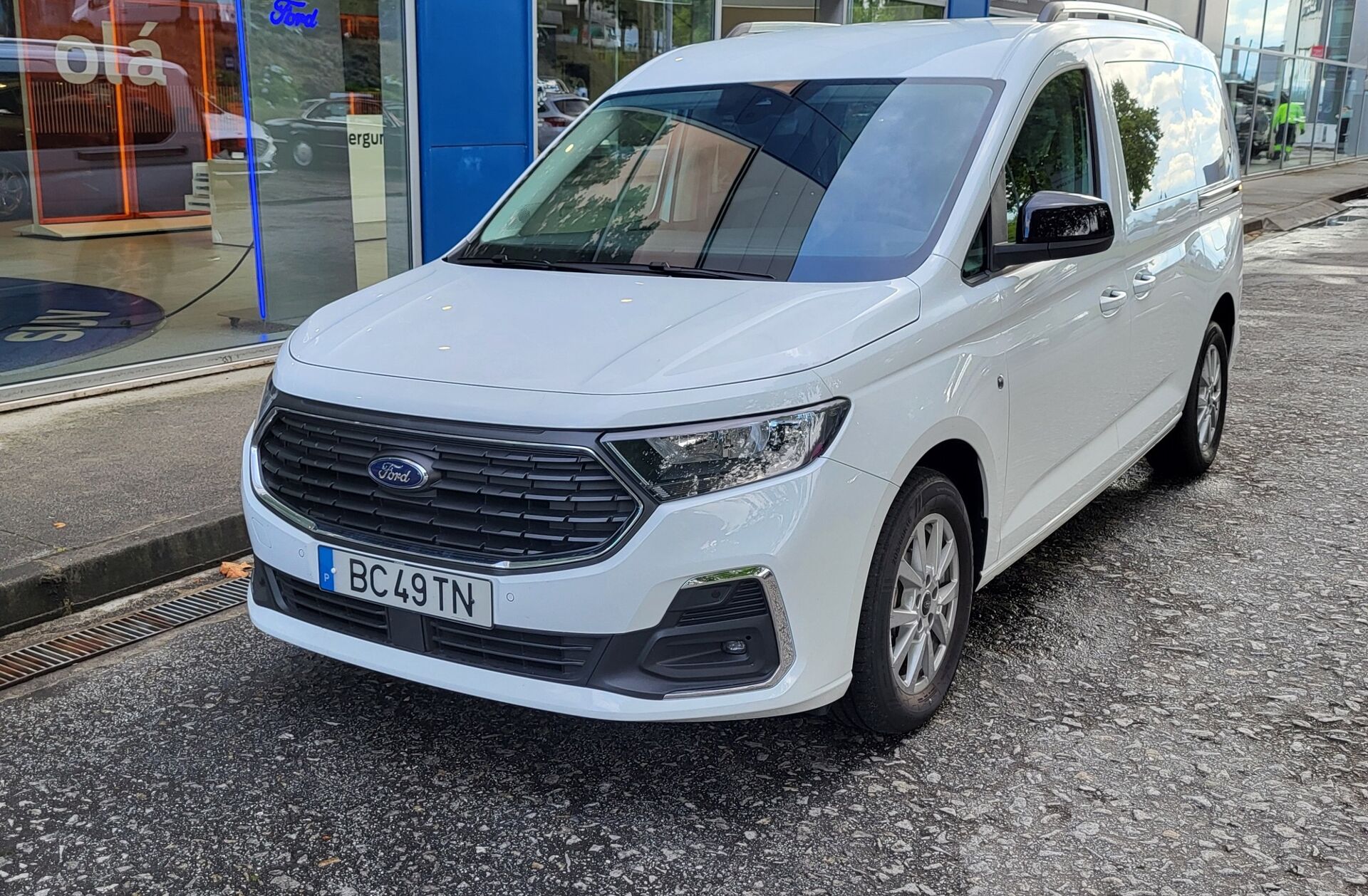 FORD Transit Grand Connect 2.0 TDCi Titanium