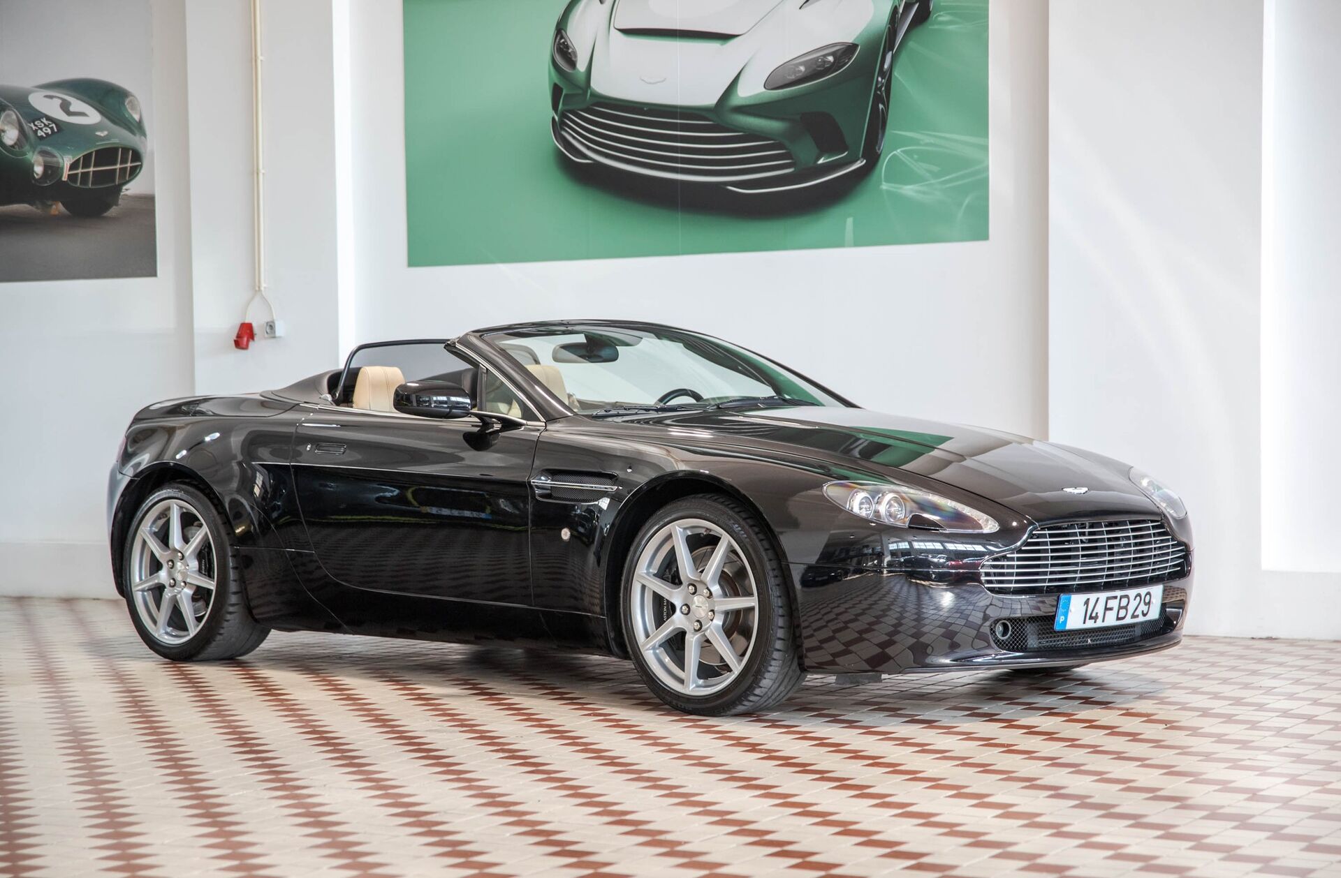 ASTON MARTIN Vantage V8 Roadster Sportshift