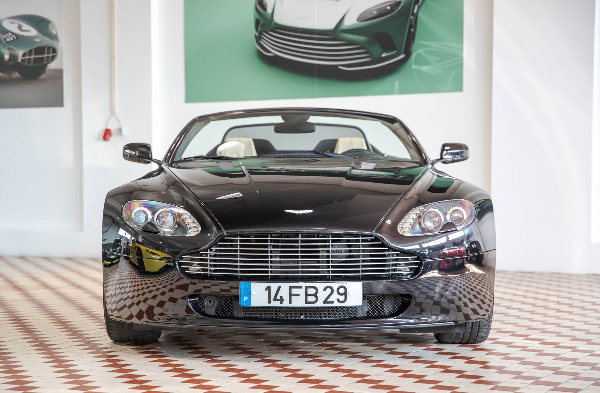 ASTON MARTIN Vantage V8 Roadster Sportshift