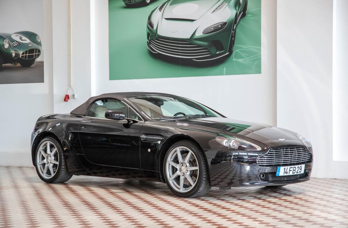 ASTON MARTIN Vantage V8 Roadster Sportshift