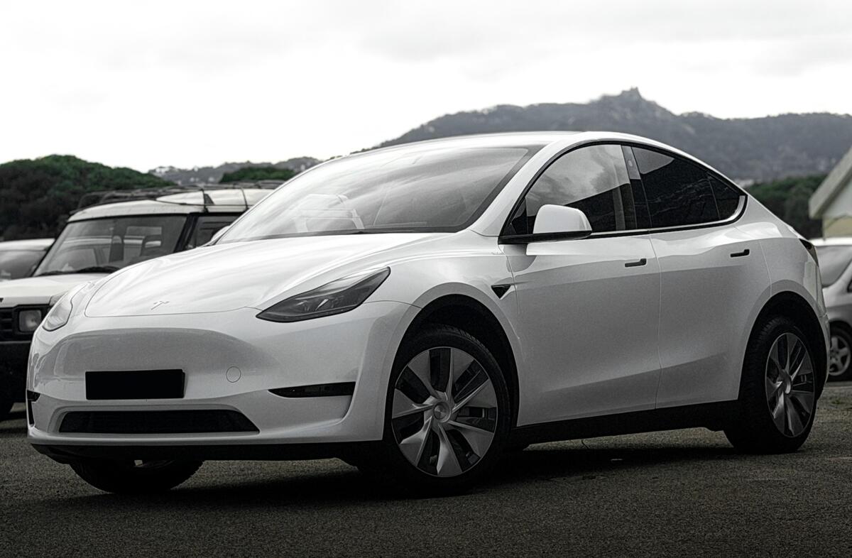 TESLA Model Y Performance Tração Integral