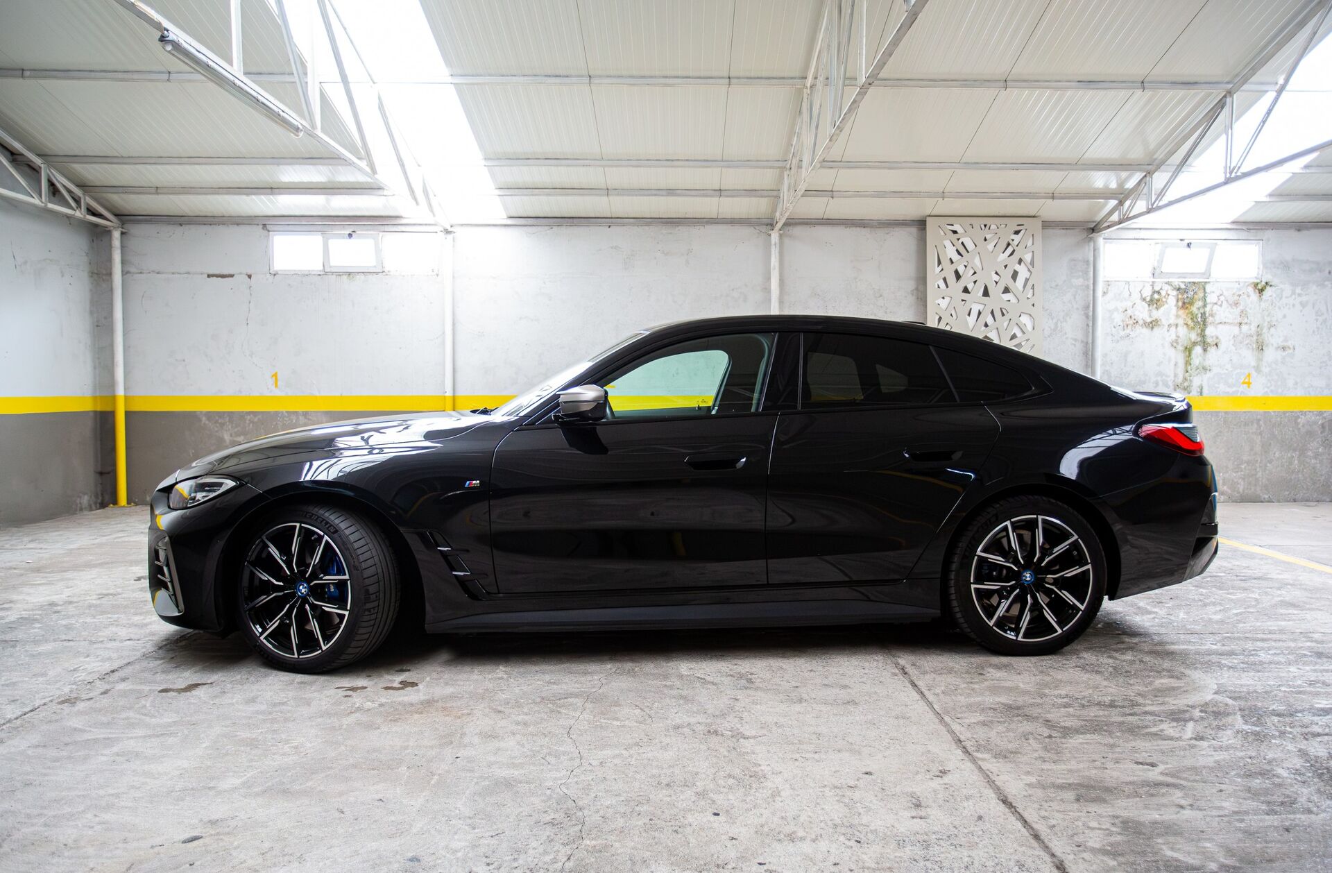 BMW i4 M50