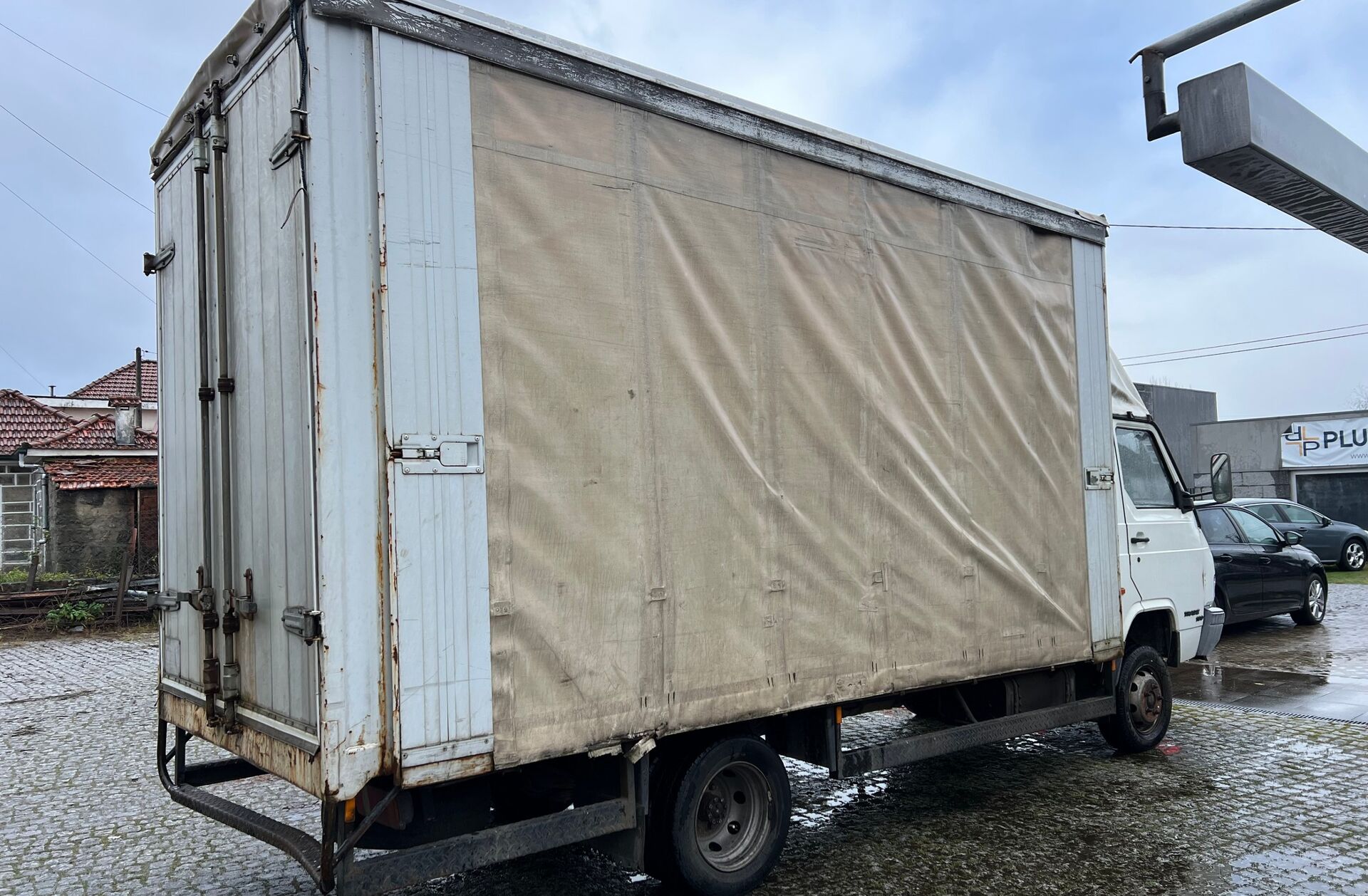 NISSAN Trade 100 3.0 TD /3 CD