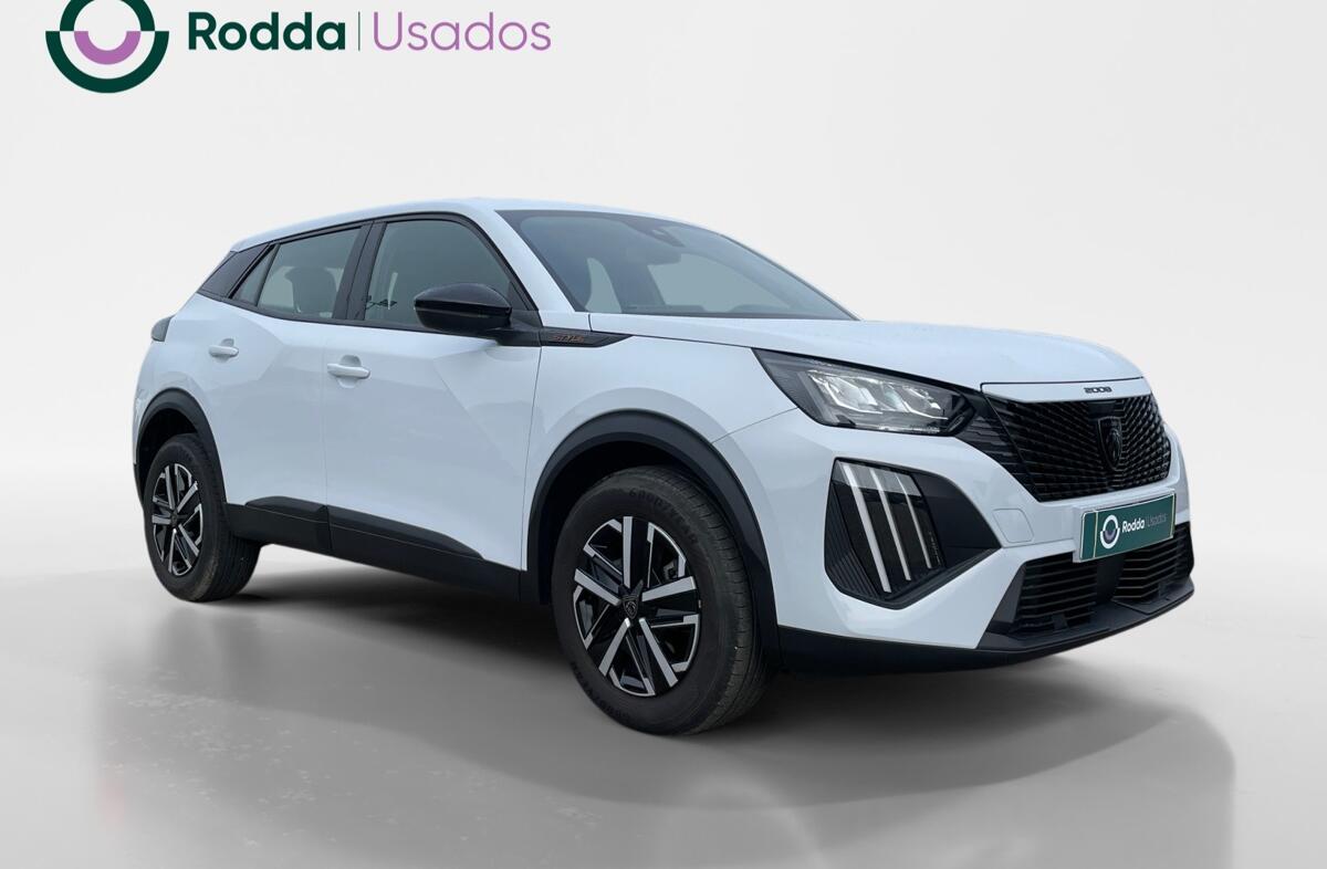 PEUGEOT 2008 1.2 PureTech Style