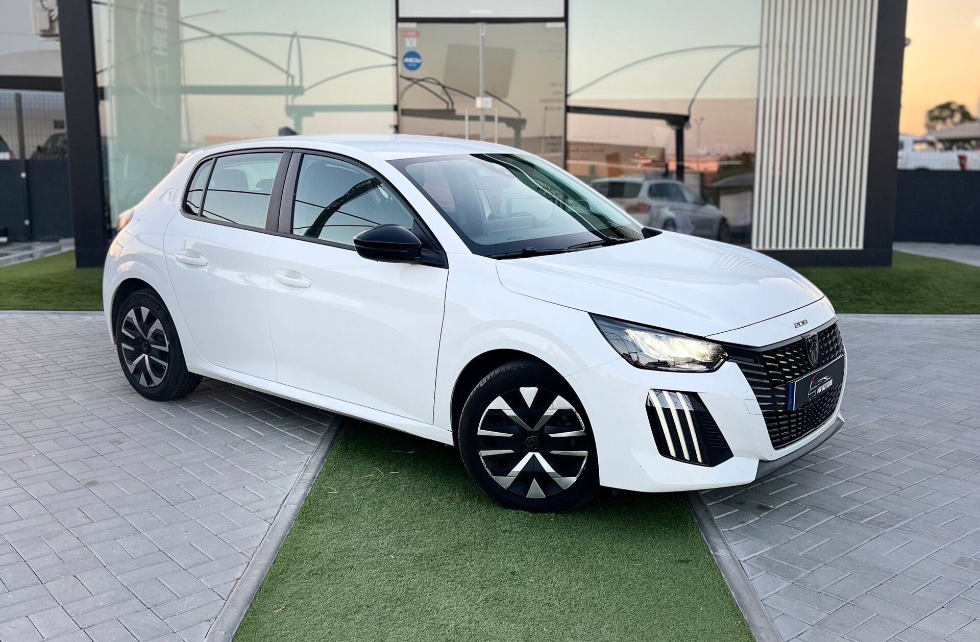 PEUGEOT 208 1.2 PureTech Active