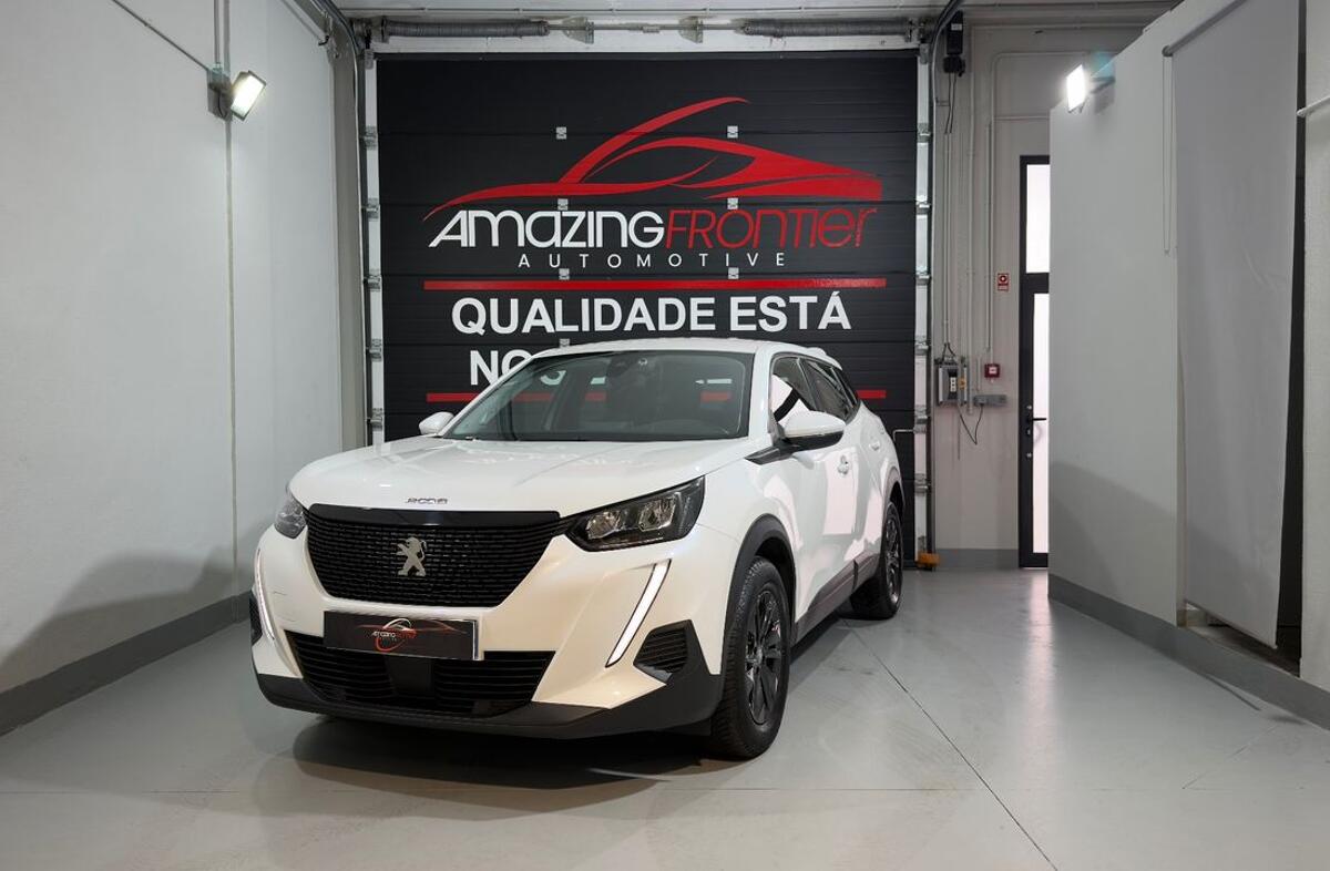 PEUGEOT 2008 1.2 PureTech Allure