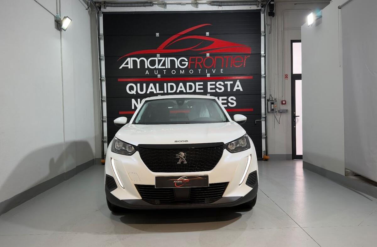 PEUGEOT 2008 1.2 PureTech Allure