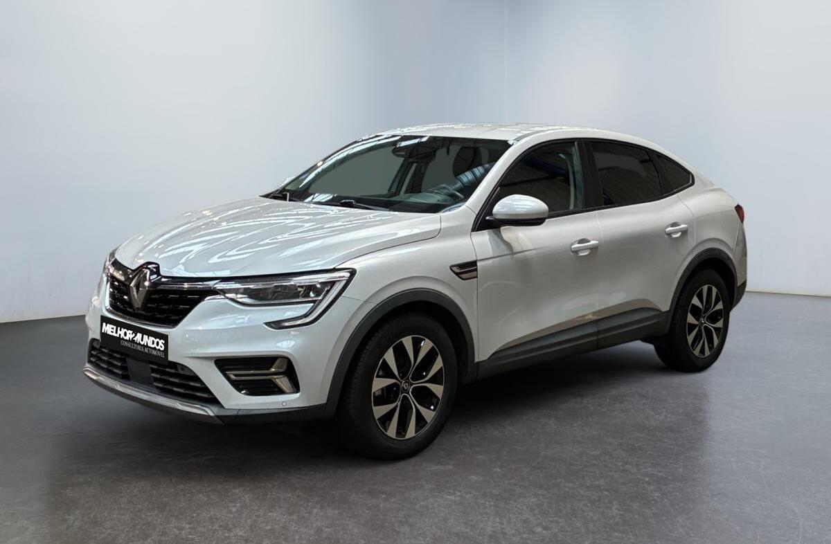 RENAULT Arkana 1.6 E-Tech Business