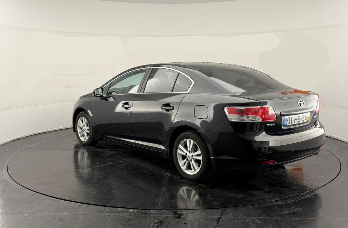 TOYOTA Avensis SD 2.0 D-4D Sol