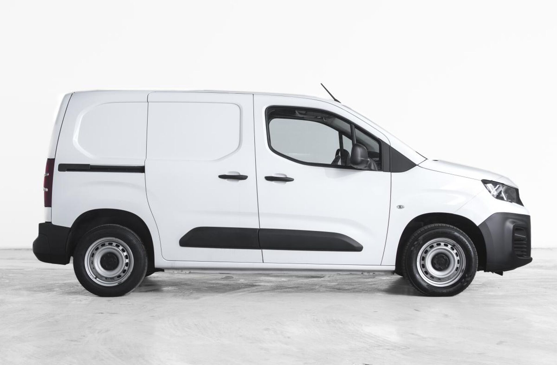 PEUGEOT Partner 1.5 BlueHDi Premium Standard