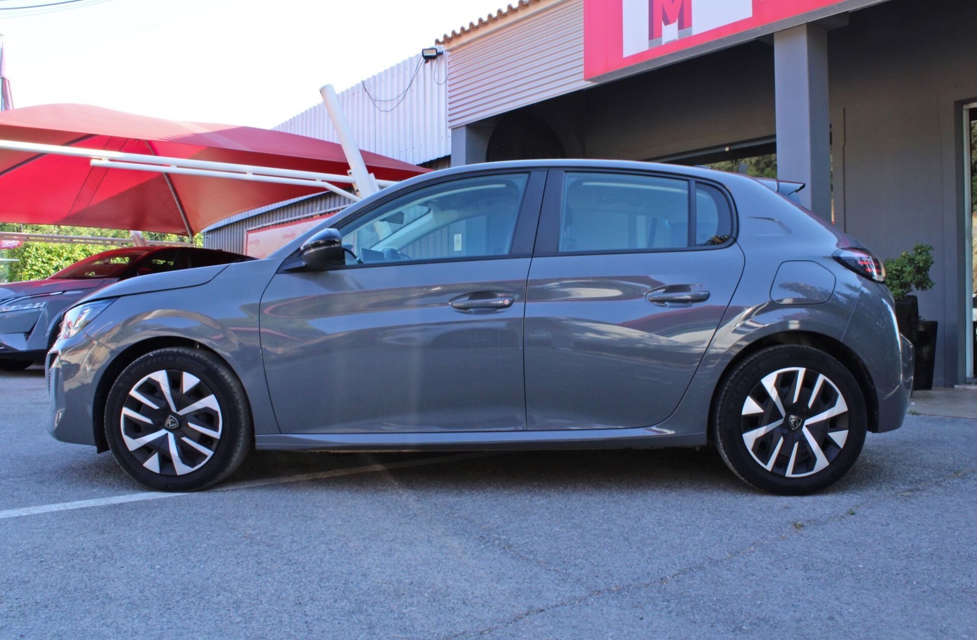 PEUGEOT 208 1.2 PureTech Active