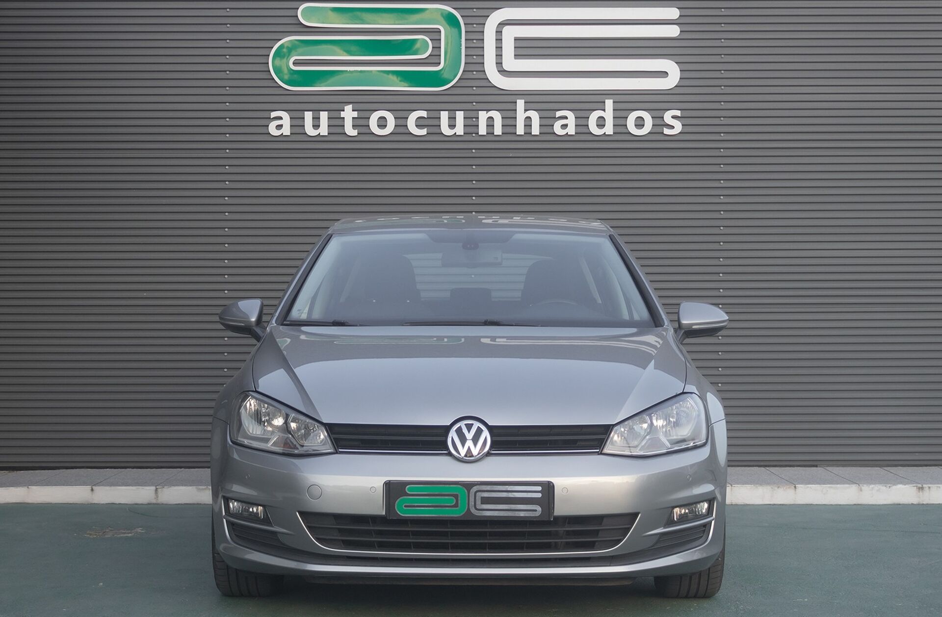 VOLKSWAGEN Golf 1.6 TDi Confortline