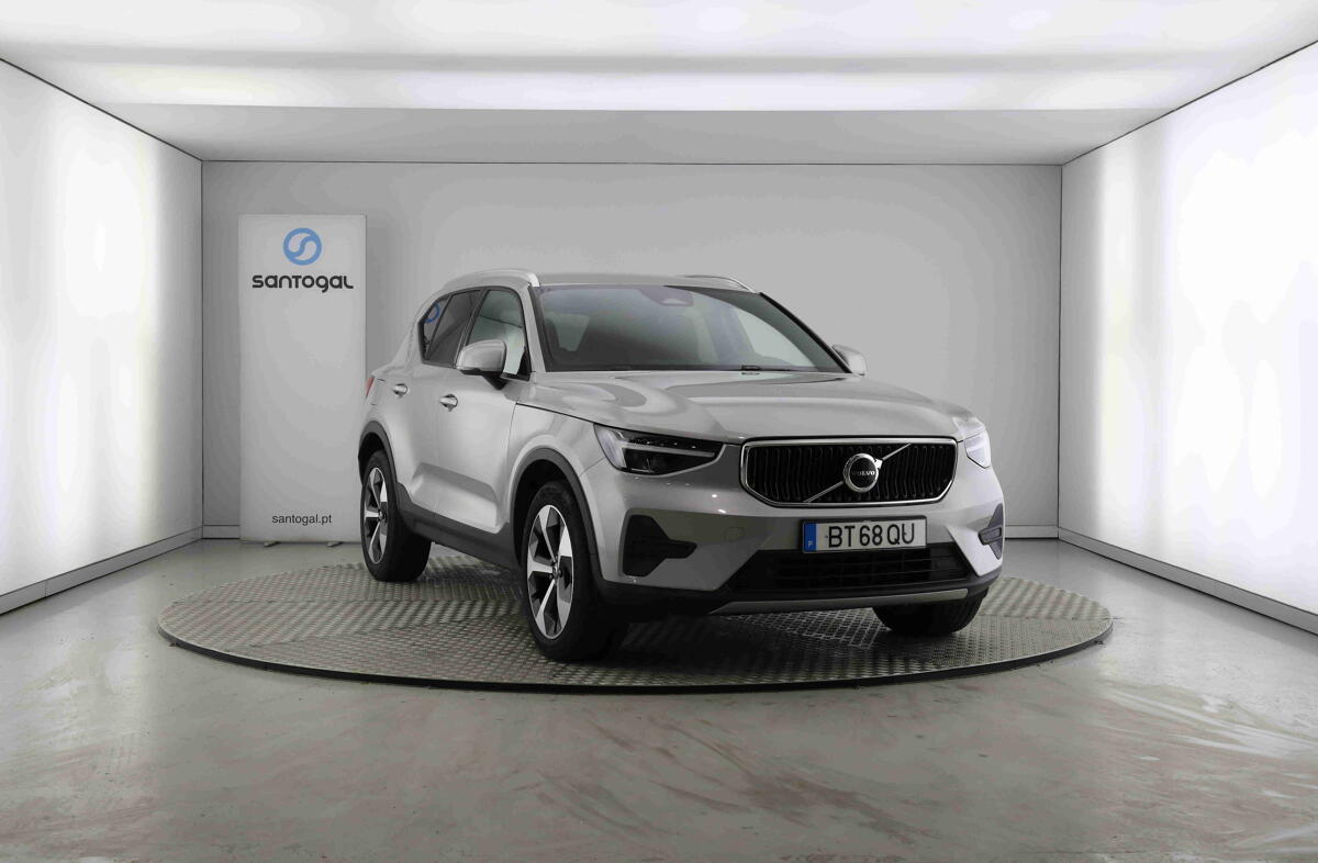 VOLVO XC40 2.0 B3 Core