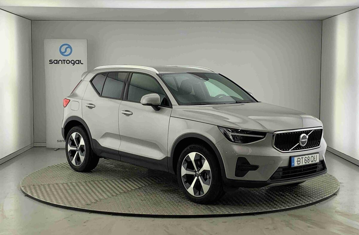 VOLVO XC40 2.0 B3 Core