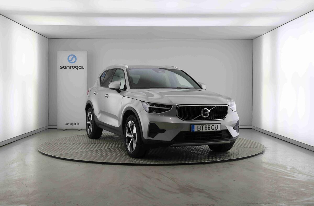 VOLVO XC40 2.0 B3 Core