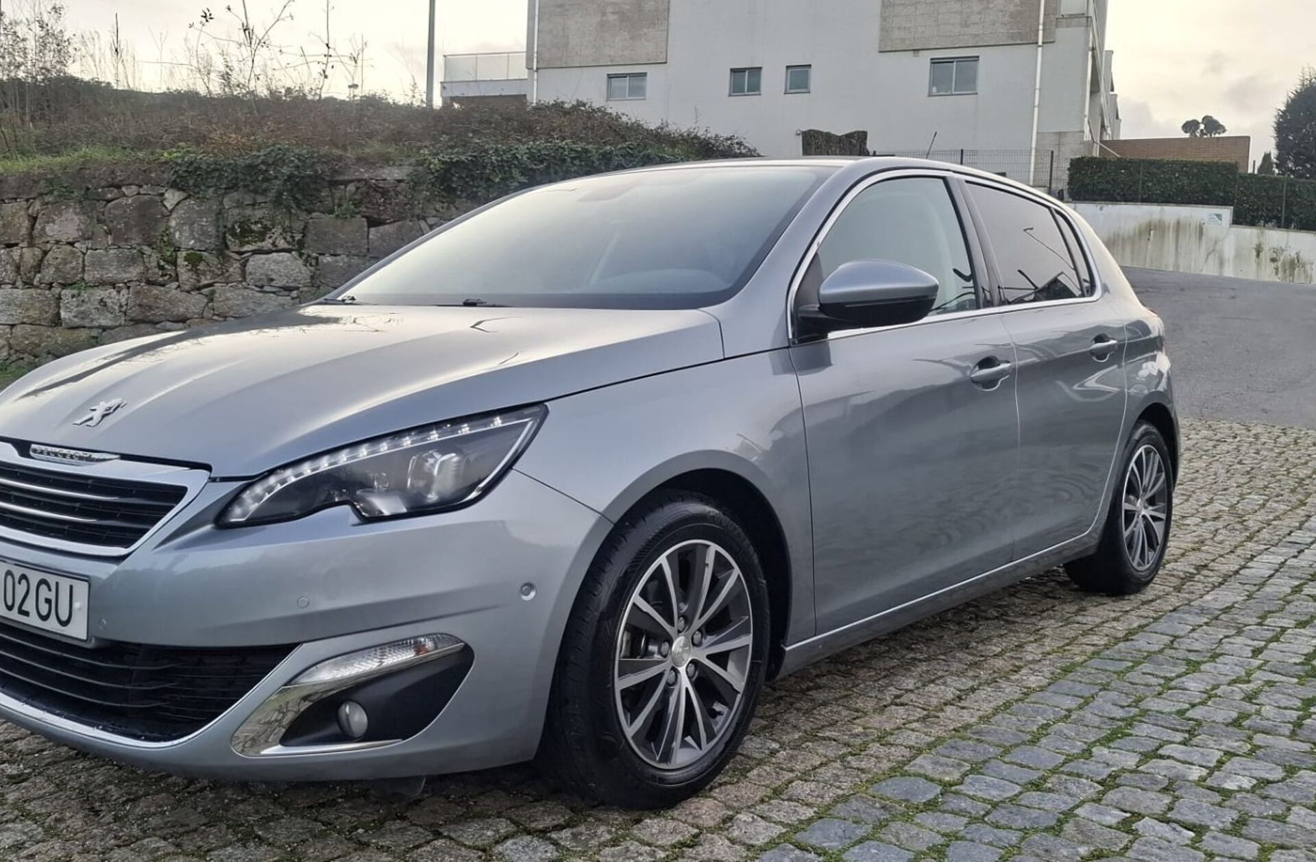 PEUGEOT 308 1.2 PureTech Allure