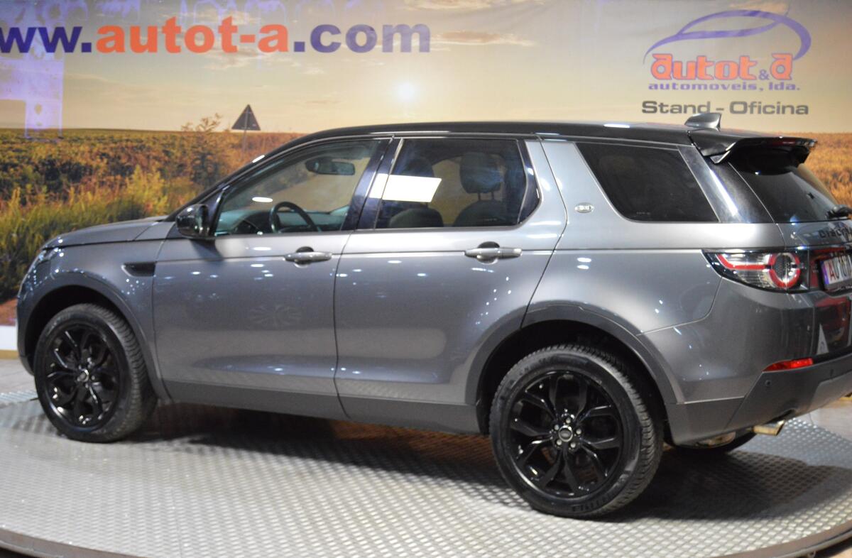 LAND ROVER Discovery S.2.0 TD4 HSE Luxury