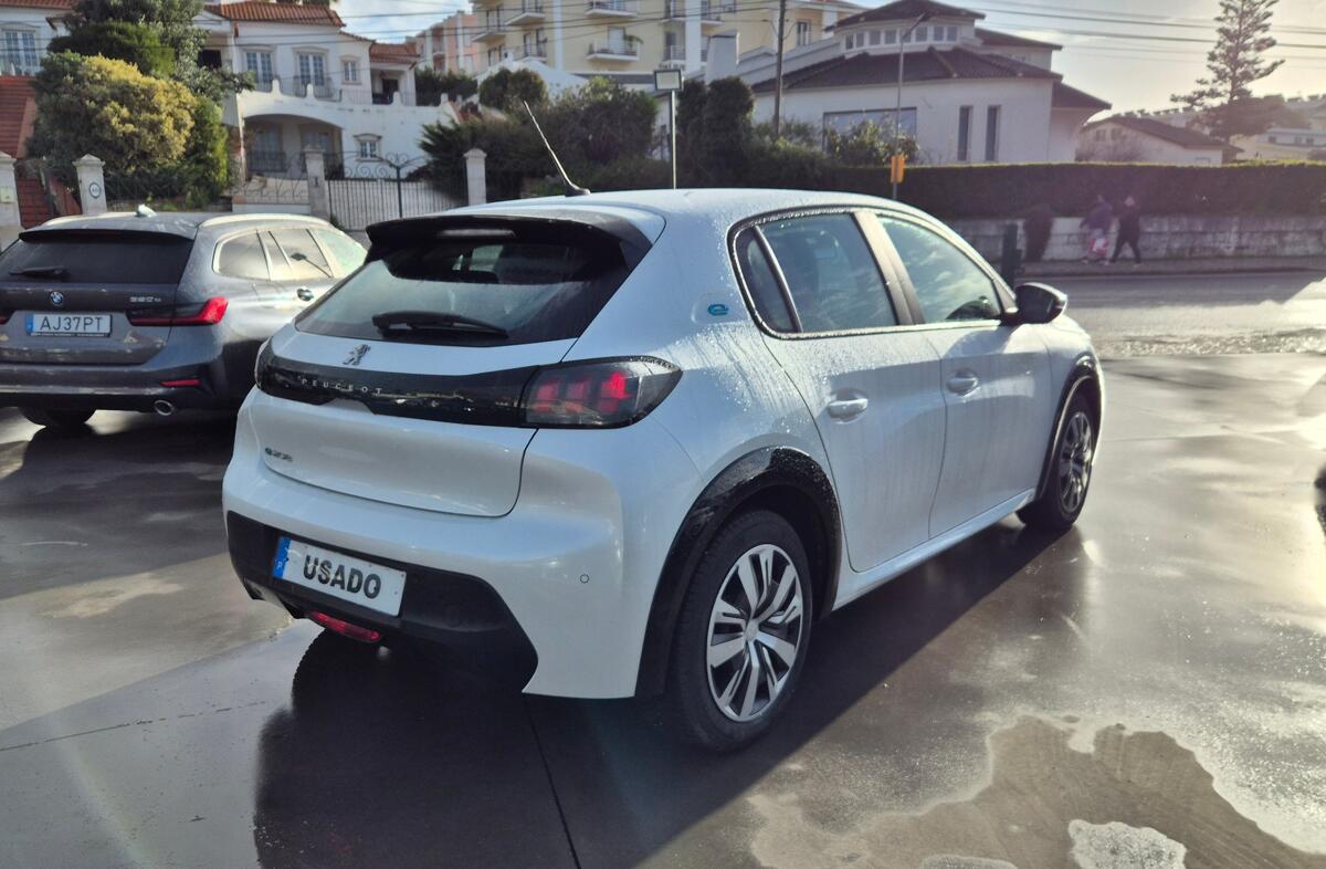 PEUGEOT 208 e- 50 kWh Active Pack