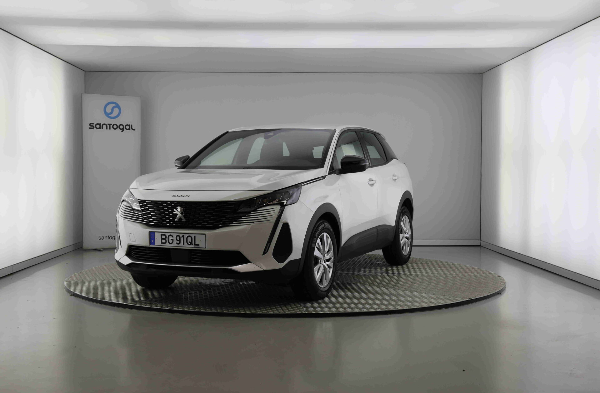 PEUGEOT 3008 1.2 PureTech Active Pack