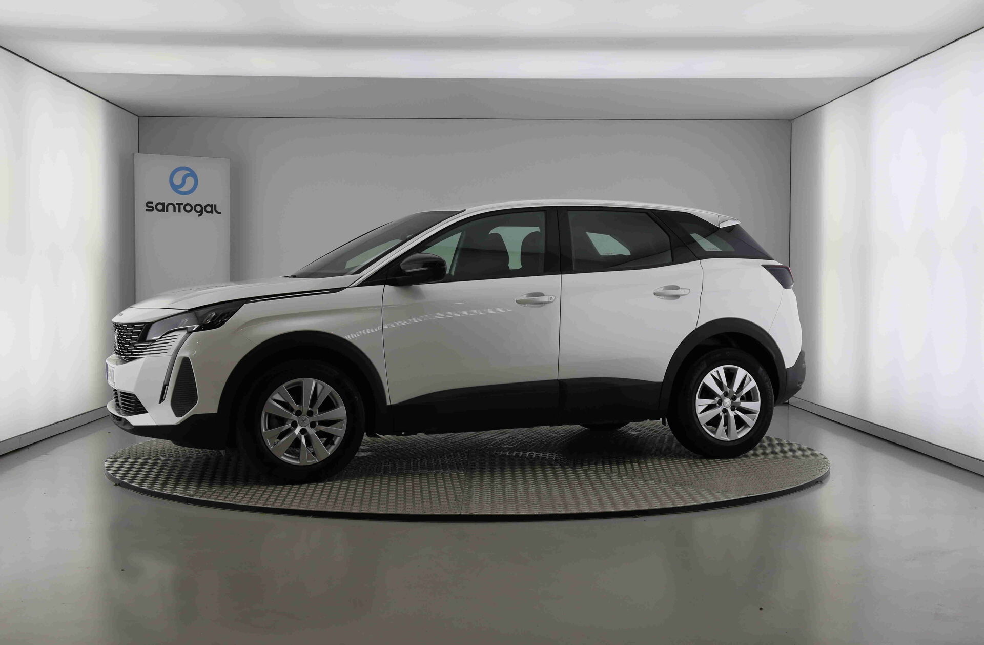 PEUGEOT 3008 1.2 PureTech Active Pack