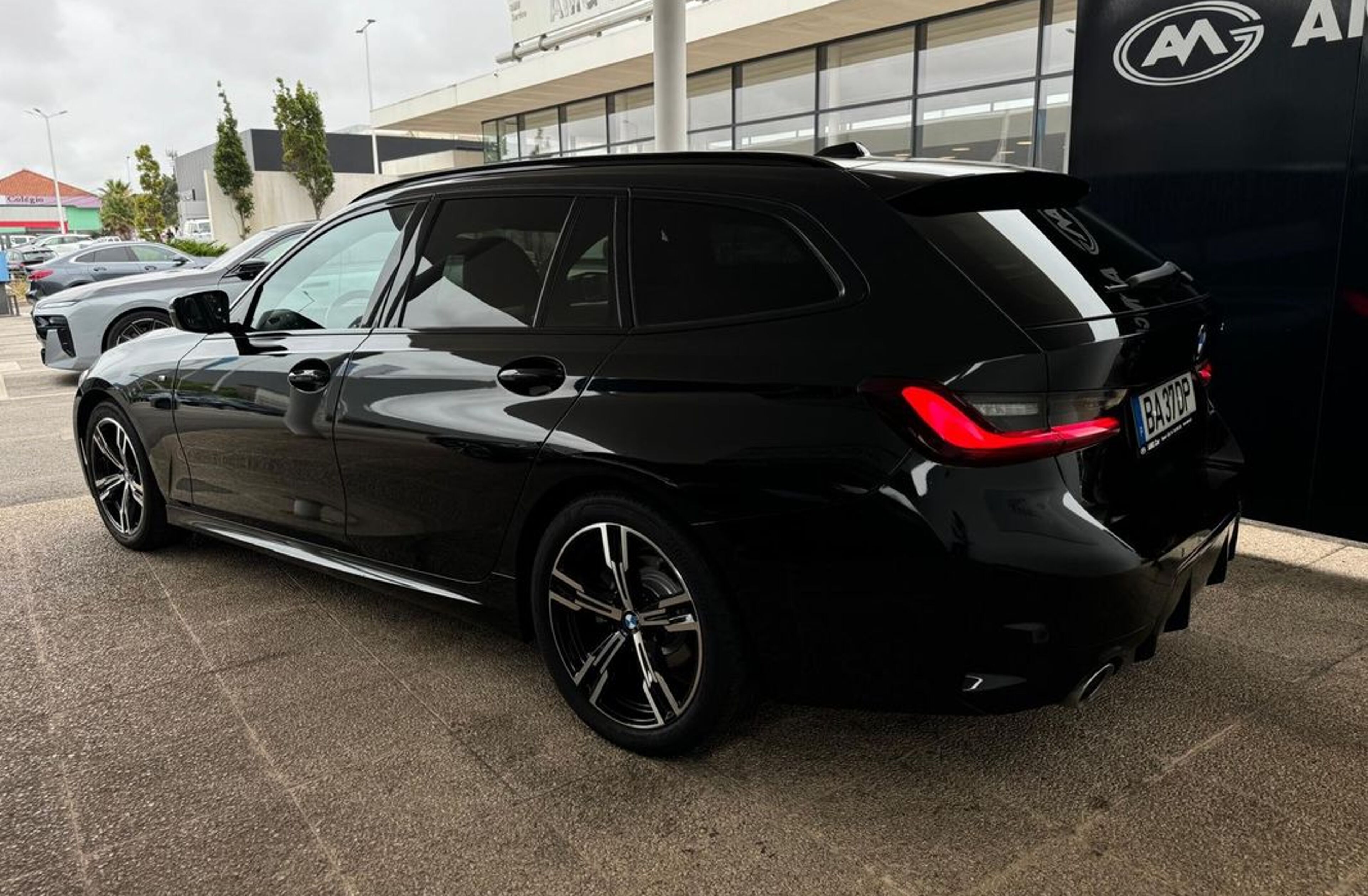 BMW Serie-3 320 d Touring Pack Desportivo M Auto