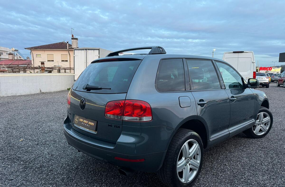 VOLKSWAGEN Touareg 3.0 TDi V6 Tiptronic