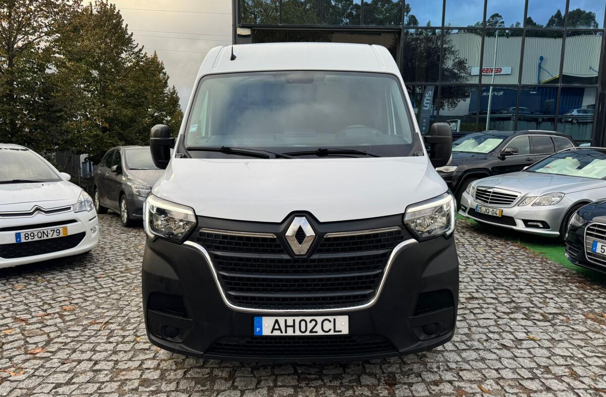 RENAULT Master 2.3 dCi L2H2 3.5T
