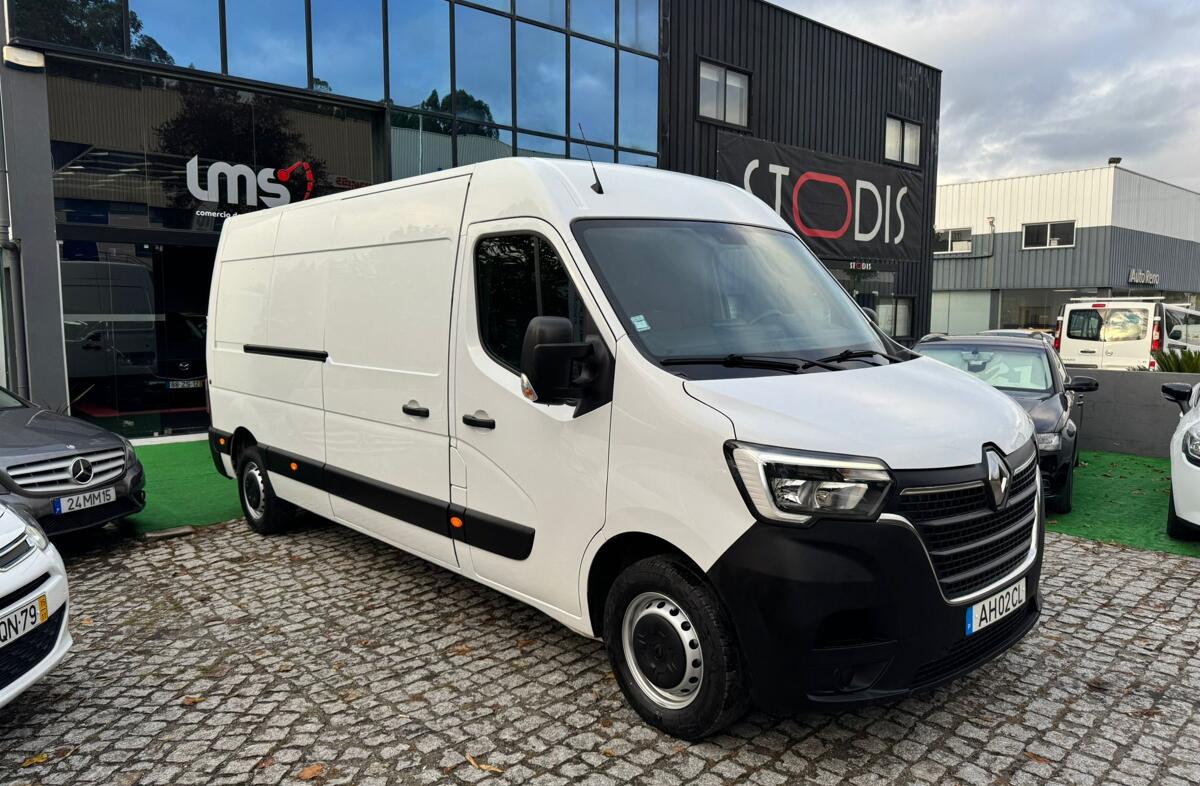 RENAULT Master 2.3 dCi L2H2 3.5T