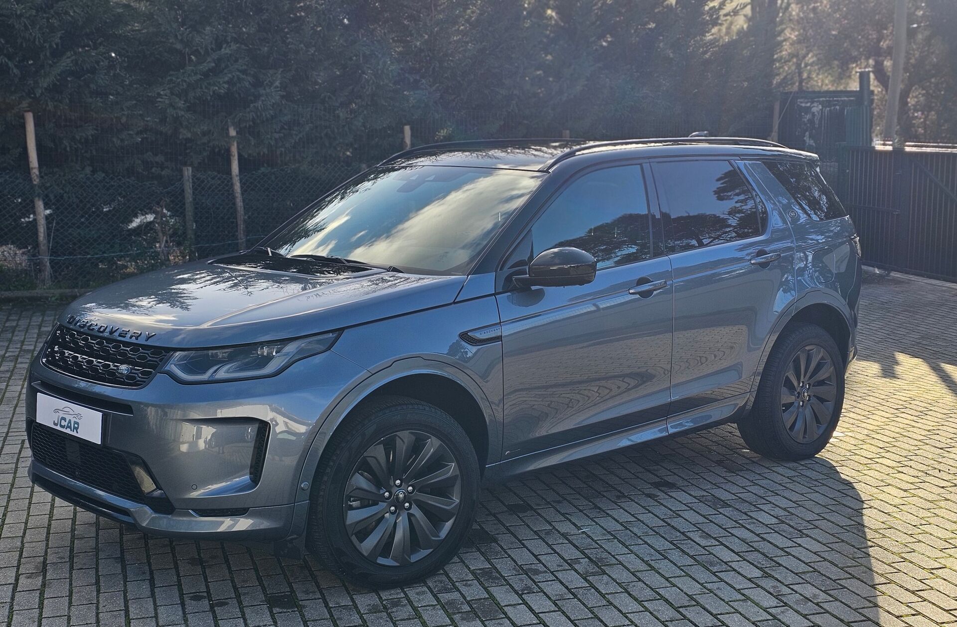 LAND ROVER Discovery S.1.5 I3 P300e AWD R-Dynamic HSE