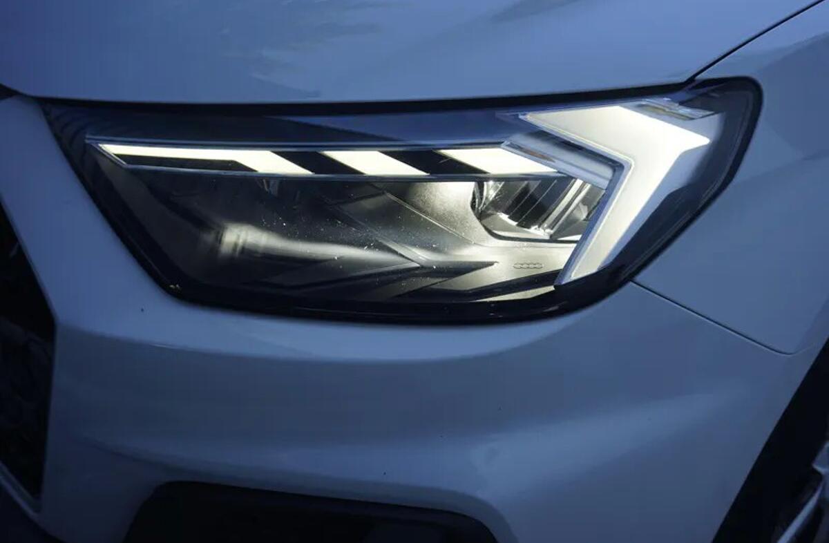 AUDI A1 SB 30 TFSI Advanced