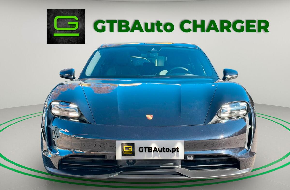 PORSCHE Taycan Taycan