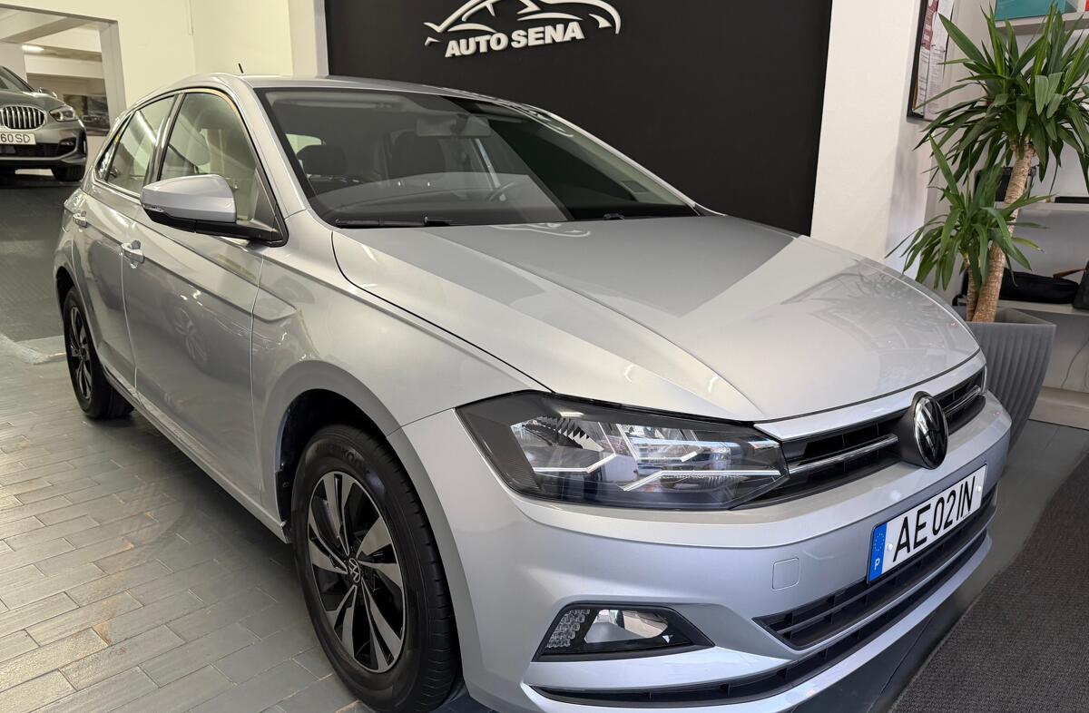 VOLKSWAGEN Polo 1.0 Confortline