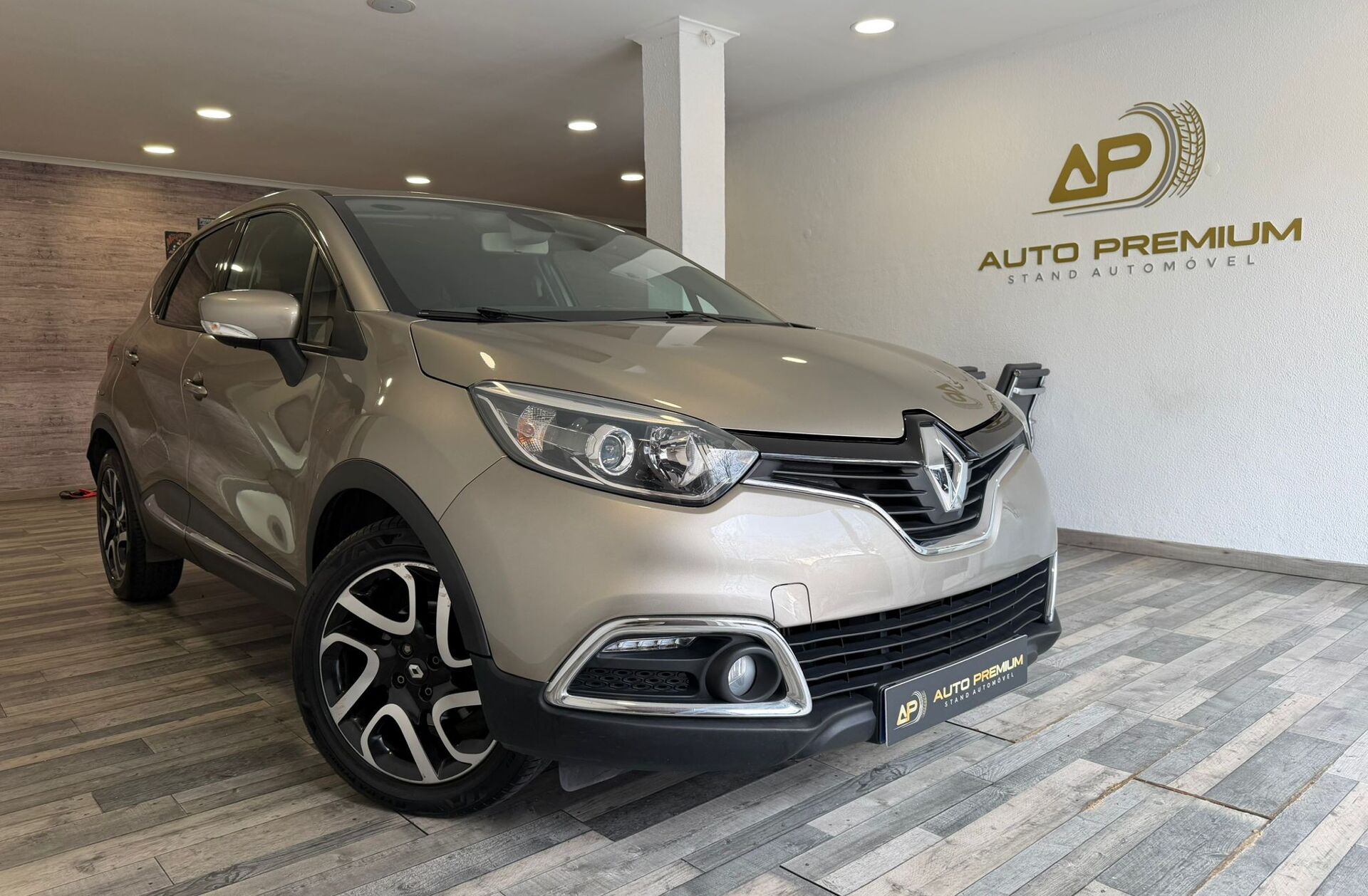 RENAULT Captur 1.5 dCi Exclusive EDC