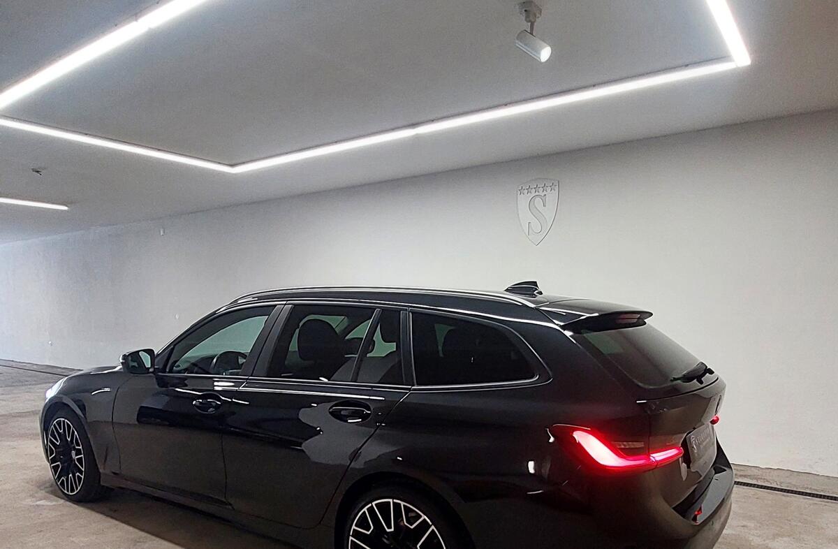 BMW Serie-3 318 d Touring Auto