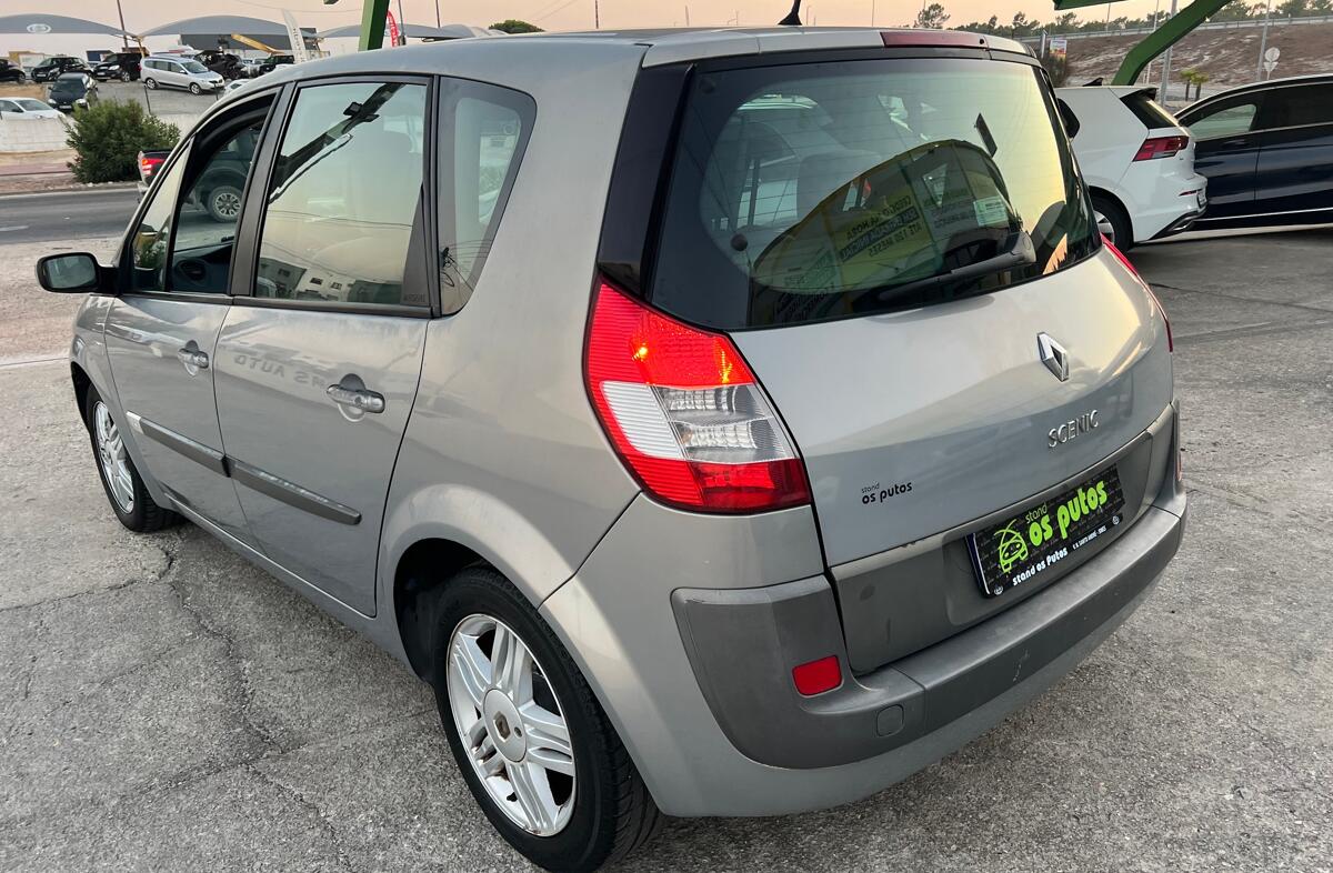 RENAULT Scénic 1.5 dCi Dynamique