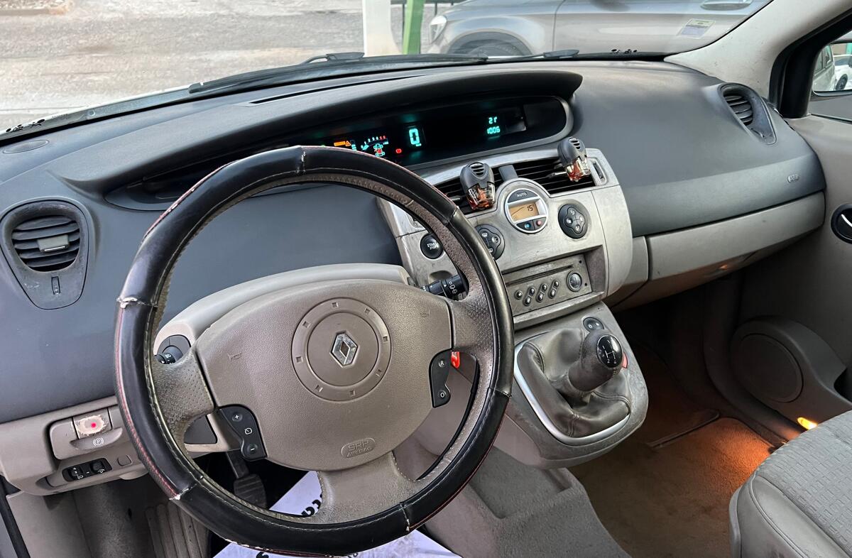 RENAULT Scénic 1.5 dCi Dynamique