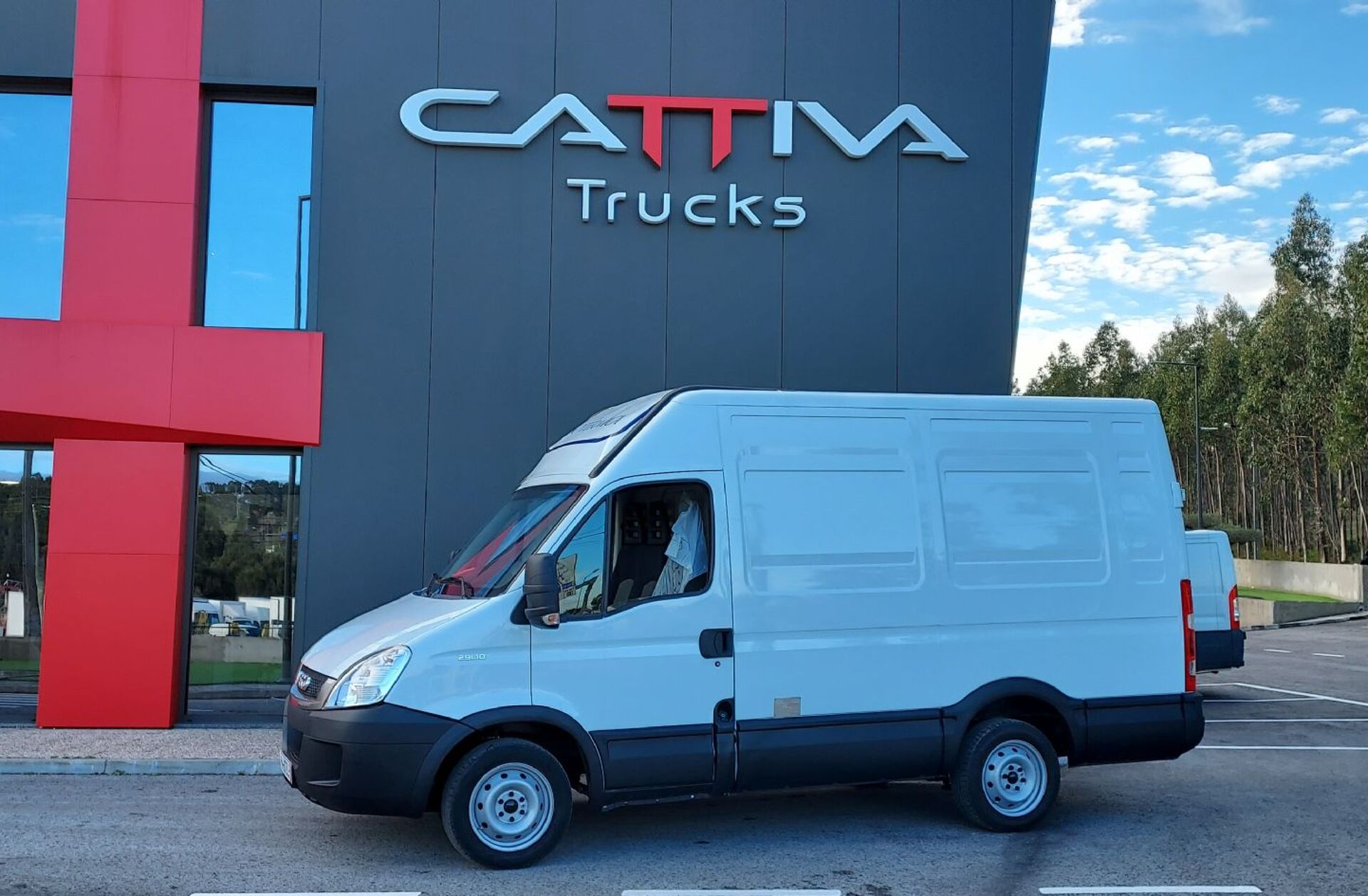 IVECO Daily 2.3 35S11 isotermica 