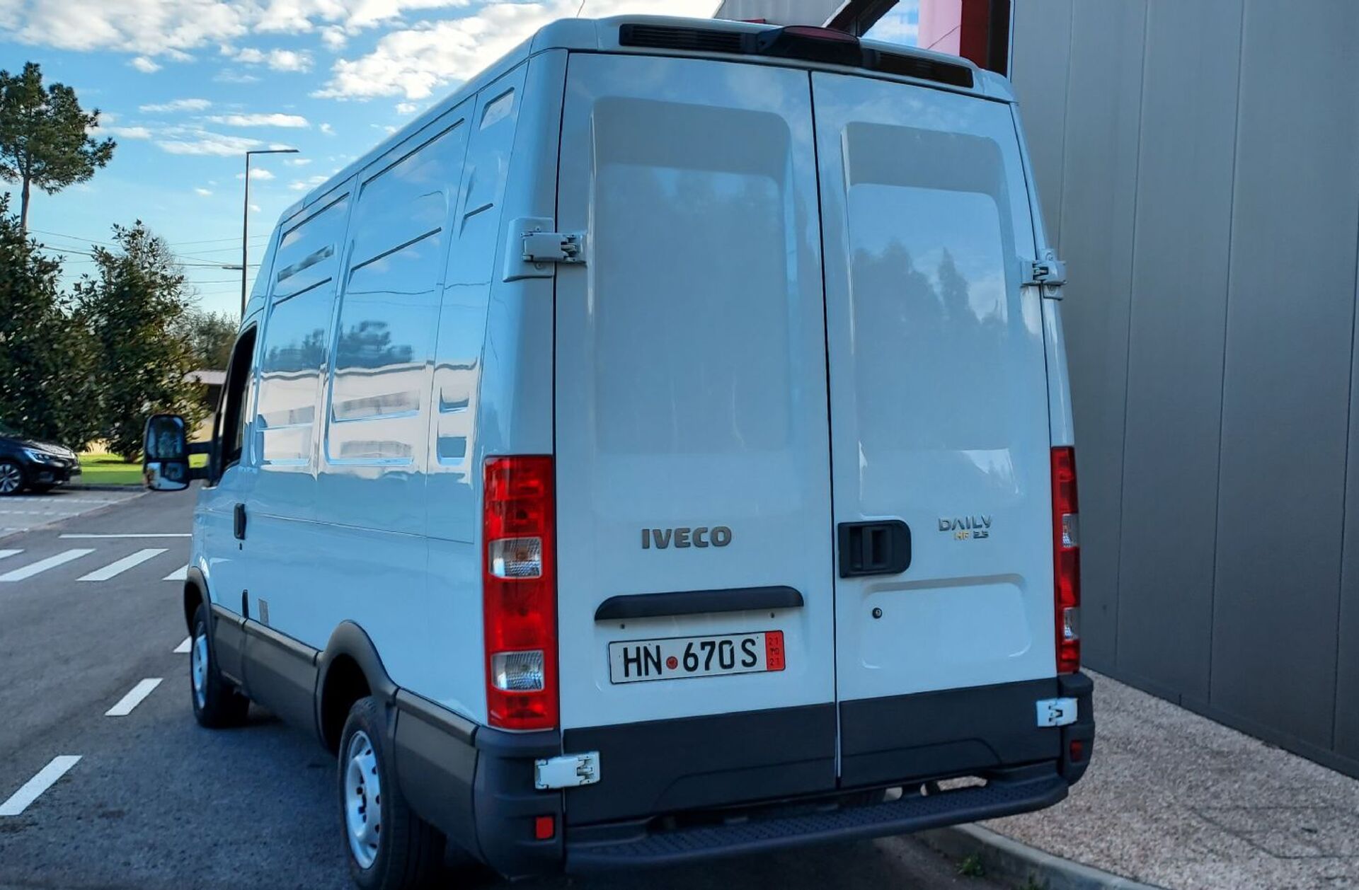 IVECO Daily 2.3 HPI 35S11 3000